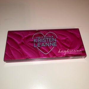 Urban Decay x Kristen Leanne Eyeshadow Palette